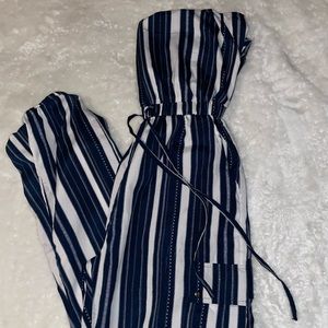 Woman’s clothing , condition like used/new sizes Medium and jeans 8,9,30